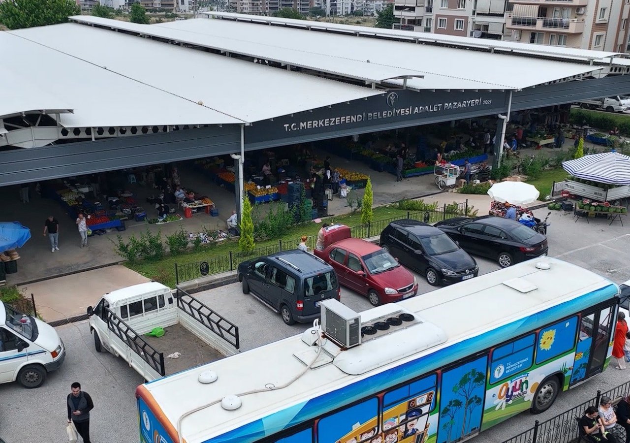 Merkezefendi’nin modern pazar yelerinde en iyi şekilde hizmet veriliyor