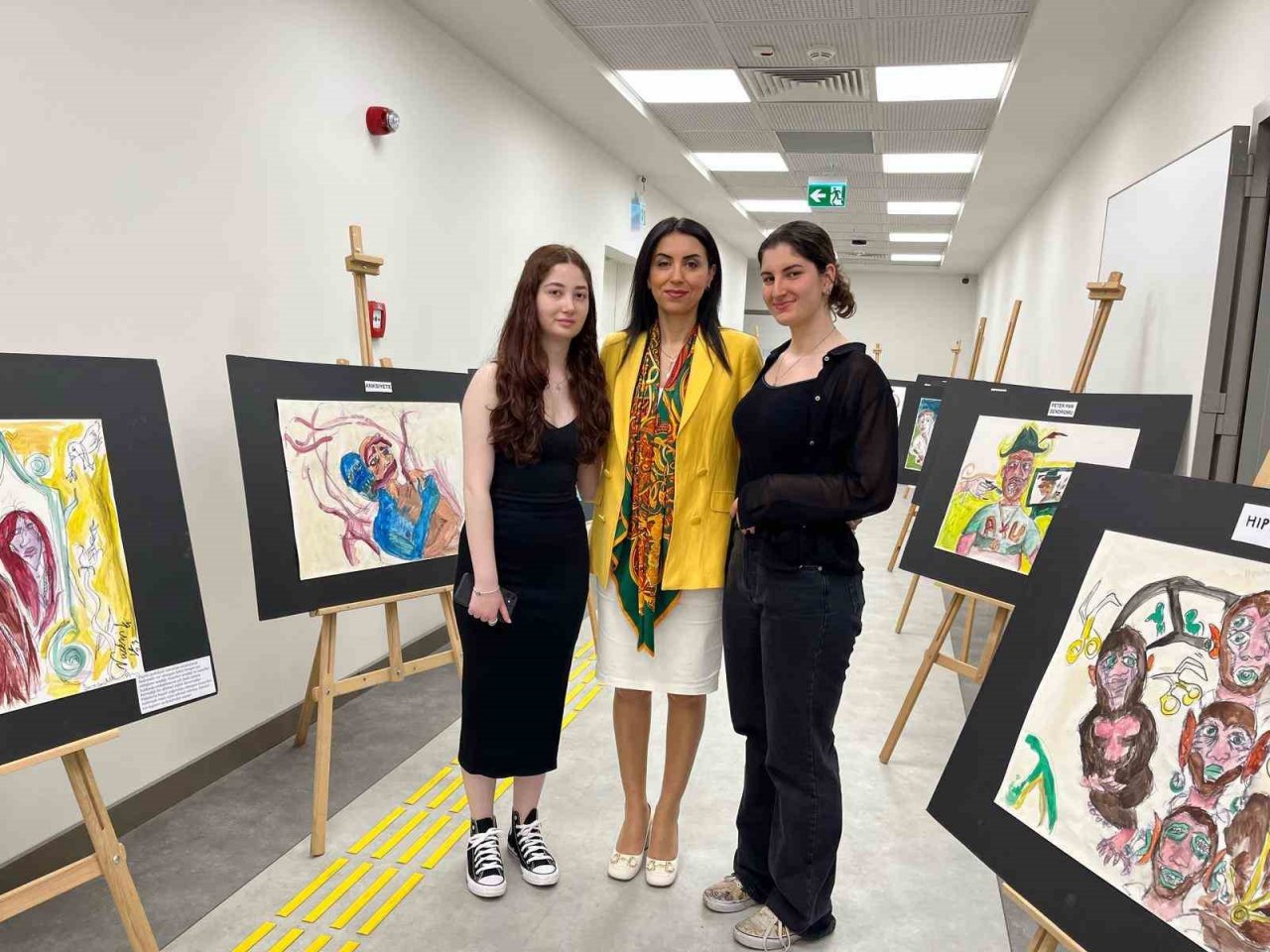 MBA Okulları öğrencileri, Fenerbahçe Üniversitesinde sergi açtı