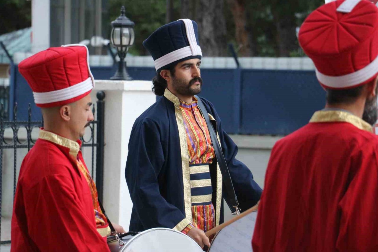 Dünyanın en eski askeri bandosu, açılan kursta yeniden canlanıyor