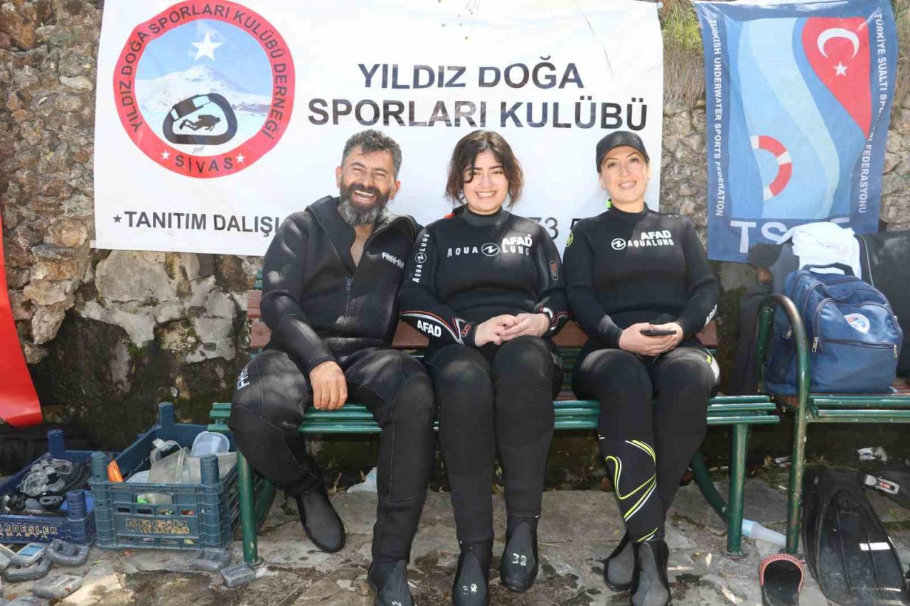Dünyanın en berrak sularından birine sahip, yerli turistlerin ilgi odağı oldu