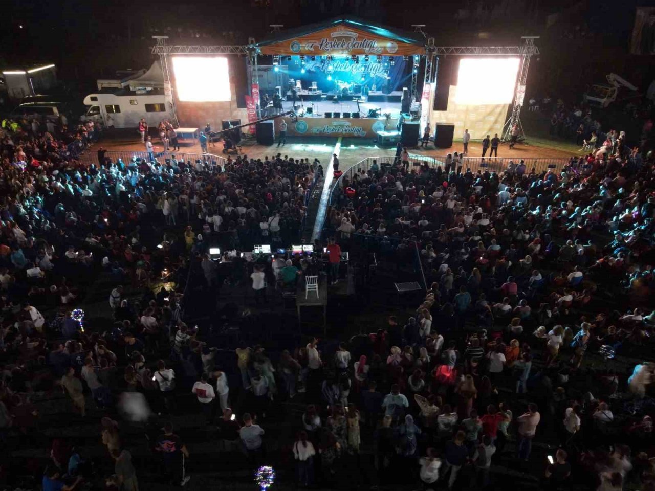 Sakiler grubu Tekirdağ’da konser verdi