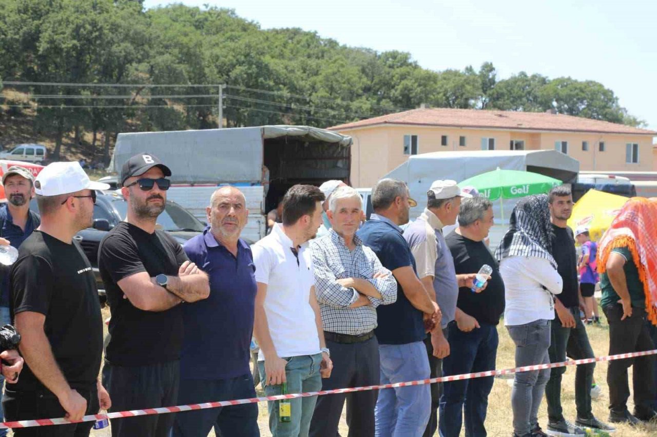 İvrindi’de rahvan at yarışı coşkusu