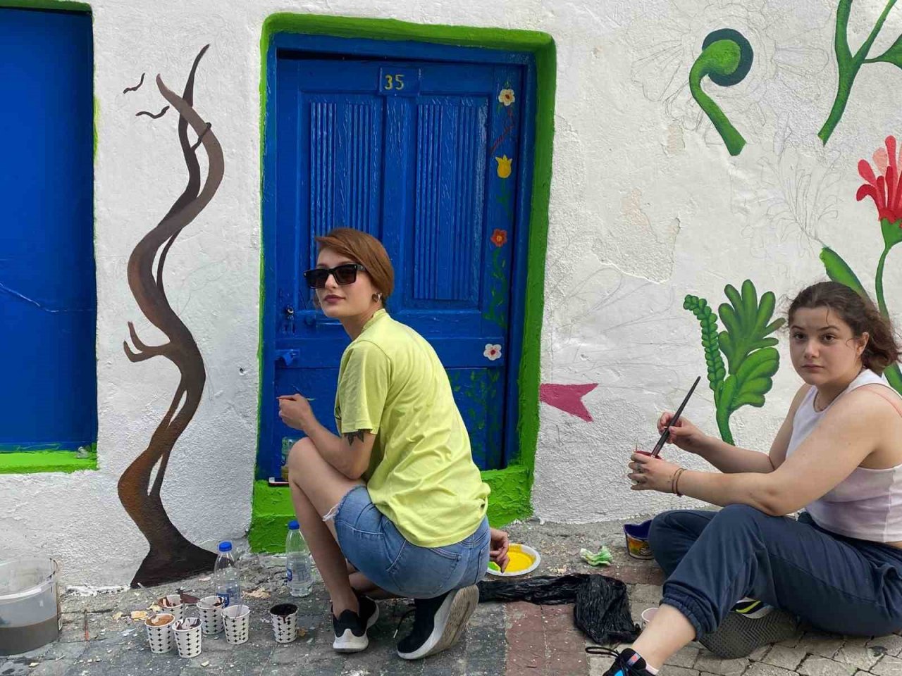 Akkuyu meydanı duvar resimleri yoğun ilgi görüyor