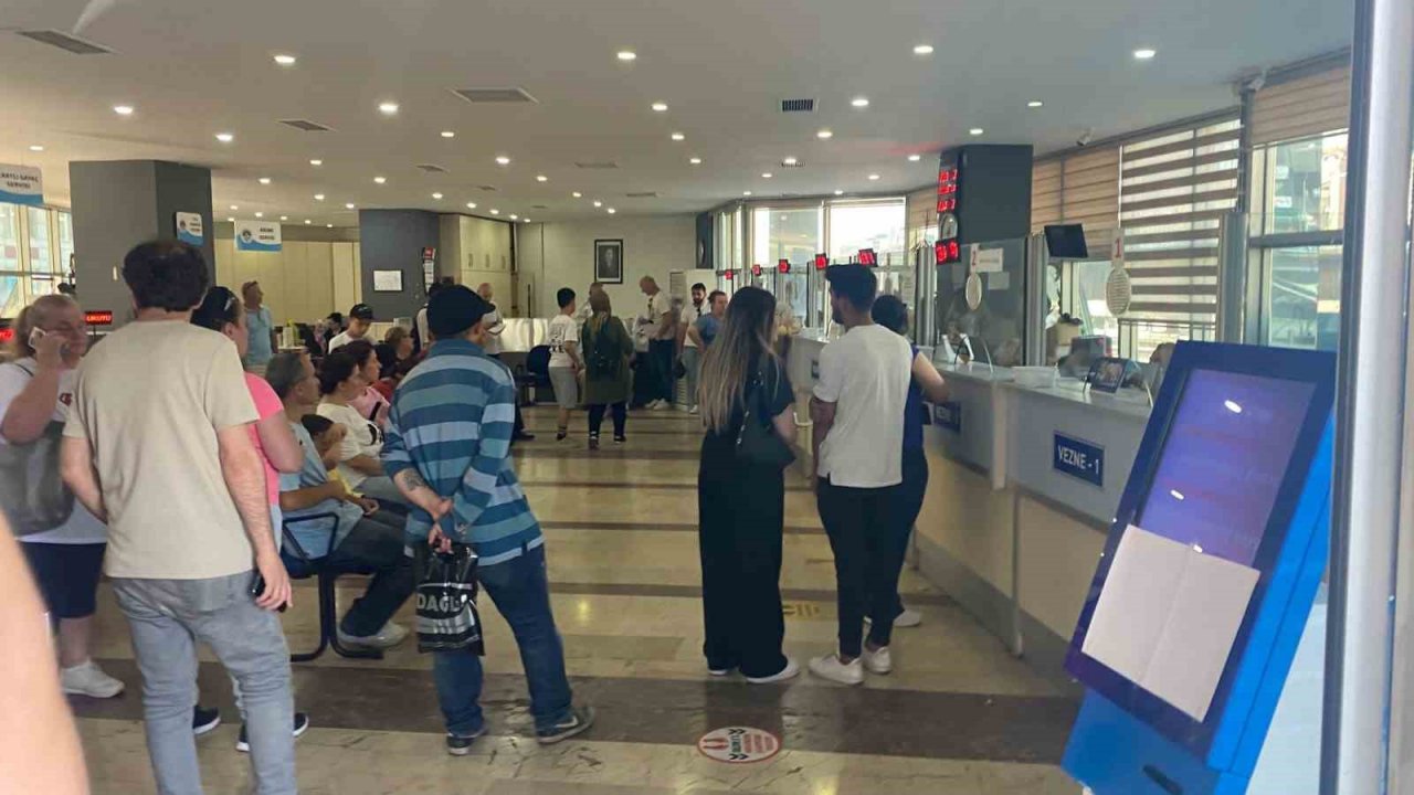 Yapılandırmayı son güne bırakanlar kuyruk oluşturdu