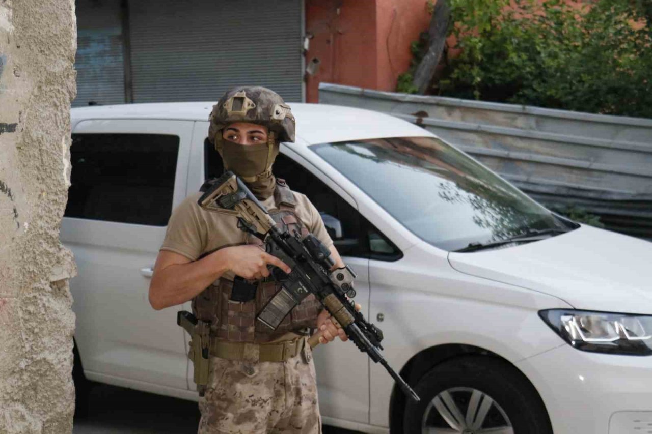 Adana’da DEAŞ operasyonu: Çok sayıda gözaltı var