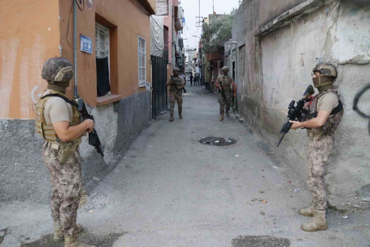 Adana’da DEAŞ operasyonu: Çok sayıda gözaltı var