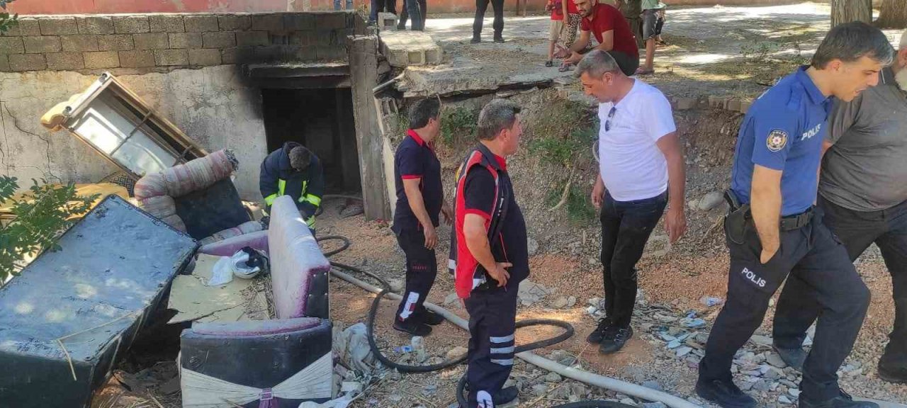 Depoda çıkan yangın korkuttu