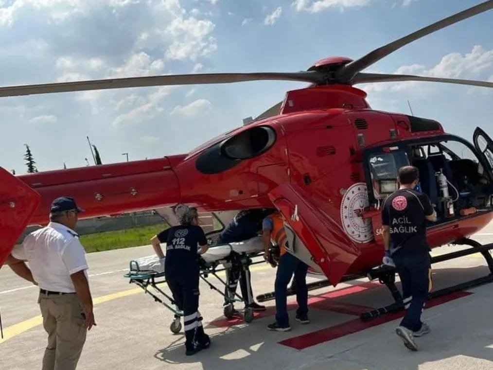 Aydın’da boğulma tehlikesi geçiren genç, helikopterle Manisa’ya sevk edildi