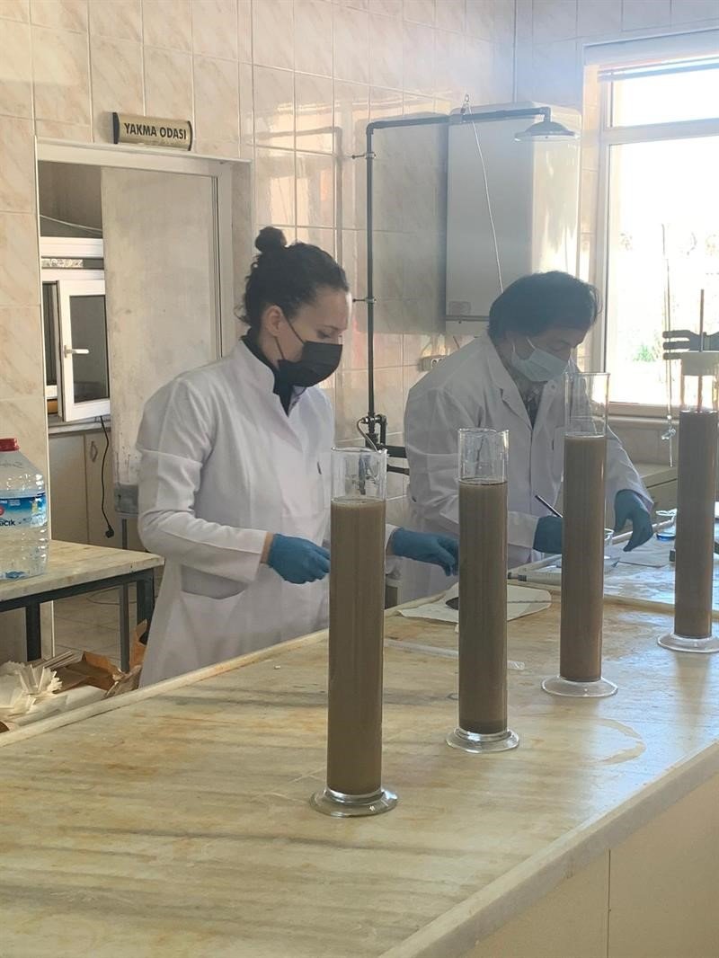 Bolu’da kaliteli toprak için ekipler harekete geçti