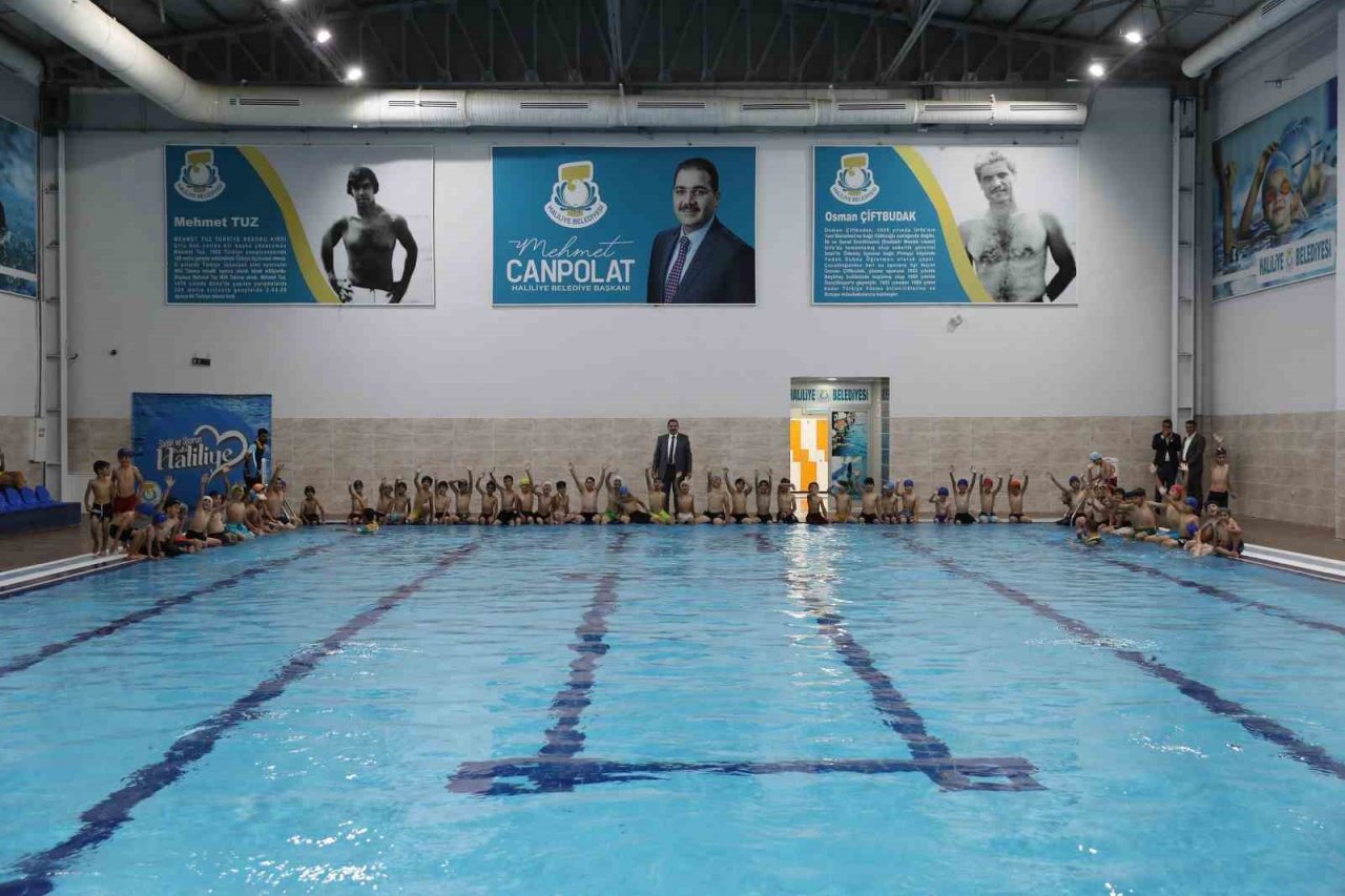 Canpolat spor kurslarındaki gençlerle bir araya geldi