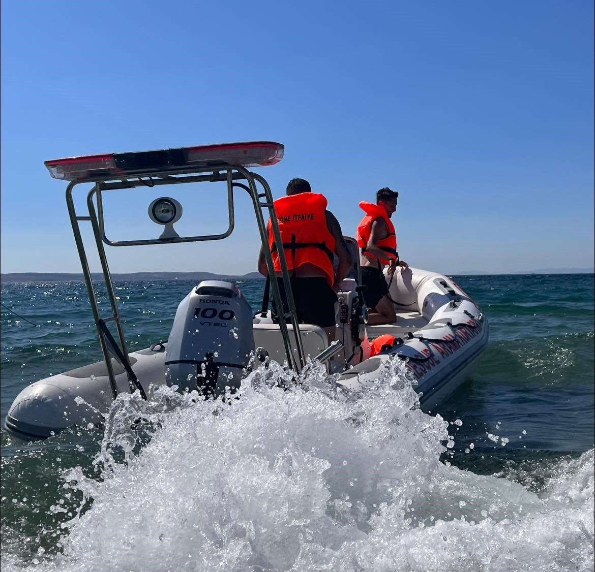 Ezine’de boğulma vakalarına karşı K9 köpeği Leydi ve dalgıçlar iş başında