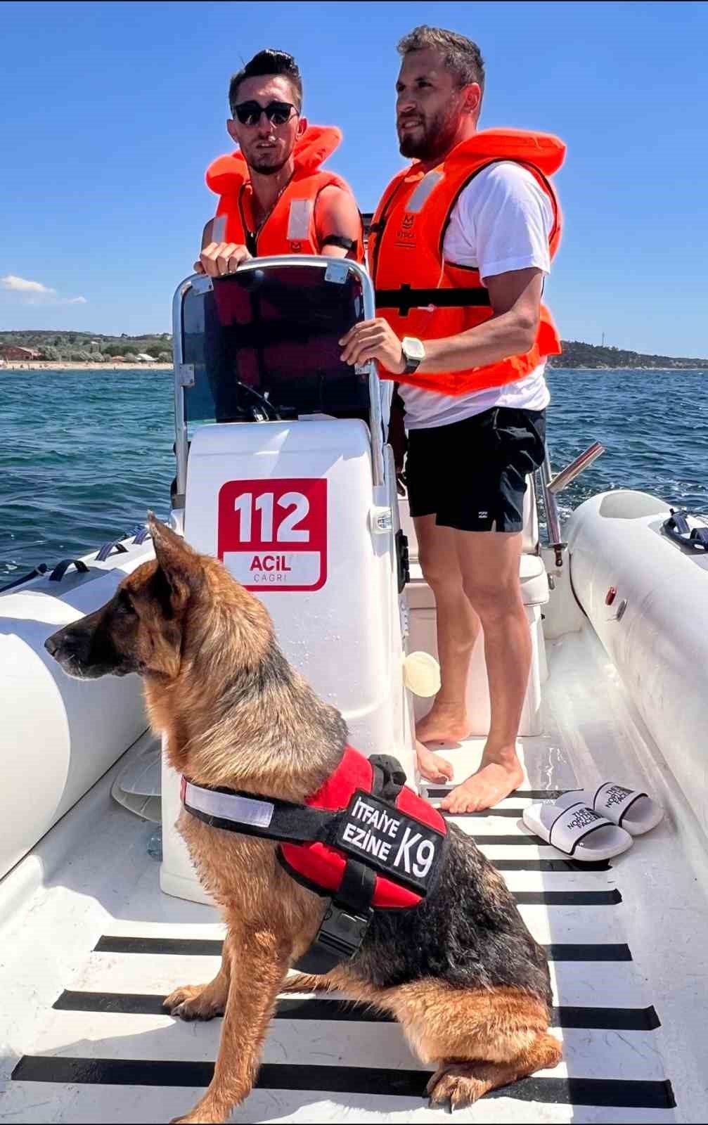 Ezine’de boğulma vakalarına karşı K9 köpeği Leydi ve dalgıçlar iş başında