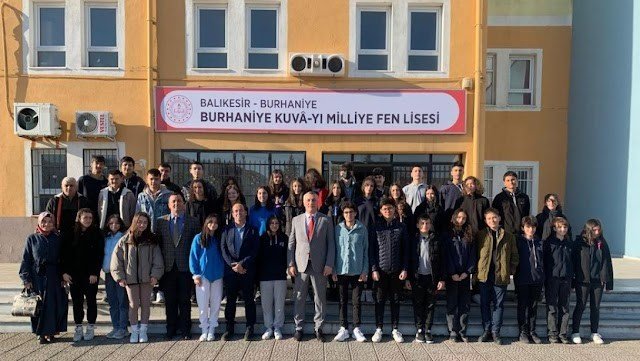 Burhaniye’de Fen Lisesi öğrencilerini bekliyor