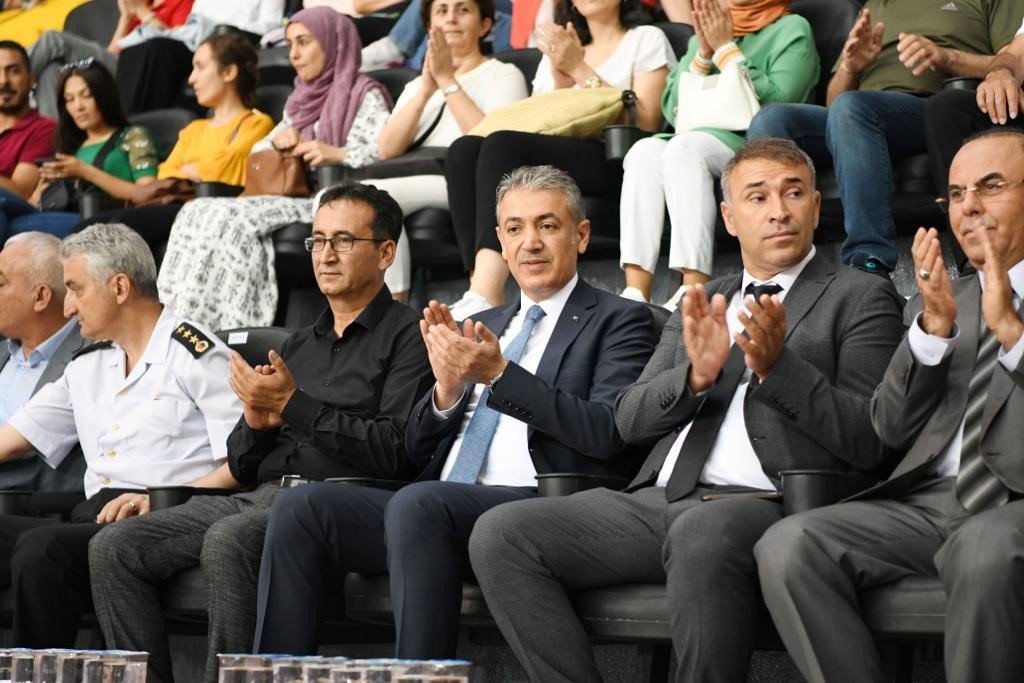 Karaman’da GSB spor okulları açılış töreni