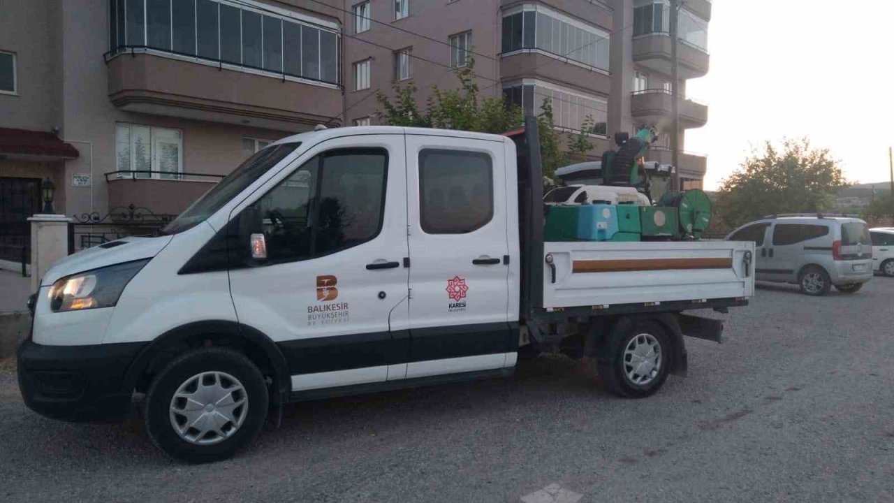 Karesi de ilaçlama 7/24 sürüyor