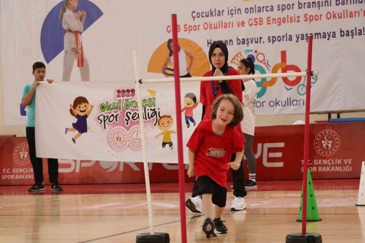 Kayseri’de Yaz Spor Okulları’nın açılışı yapıldı