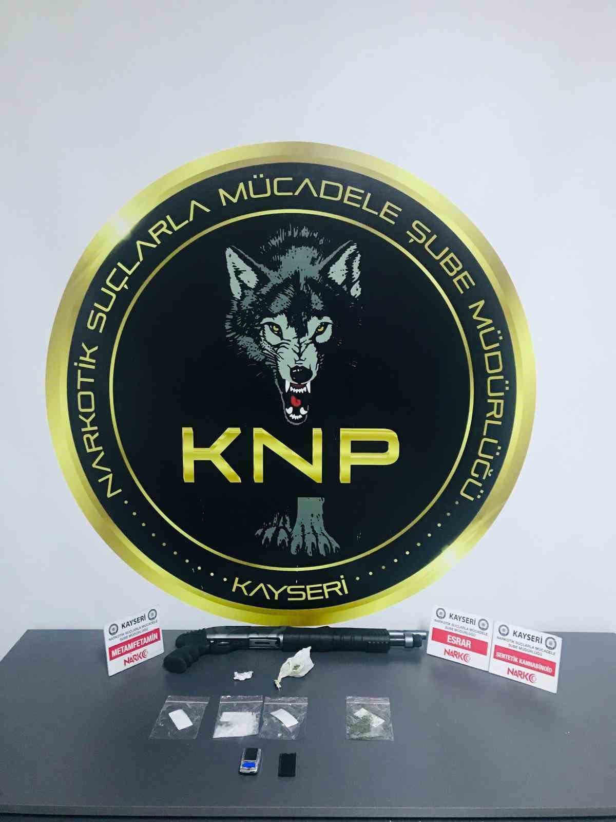 Kayseri’de 2 farklı uyuşturucu operasyonu: 5 gözaltı