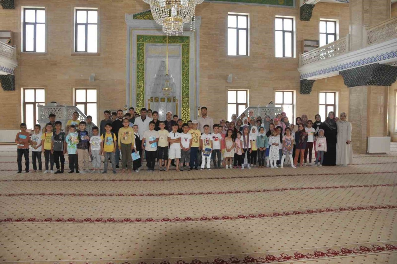 Bulanık’ta yaz Kur’an kursları açıldı