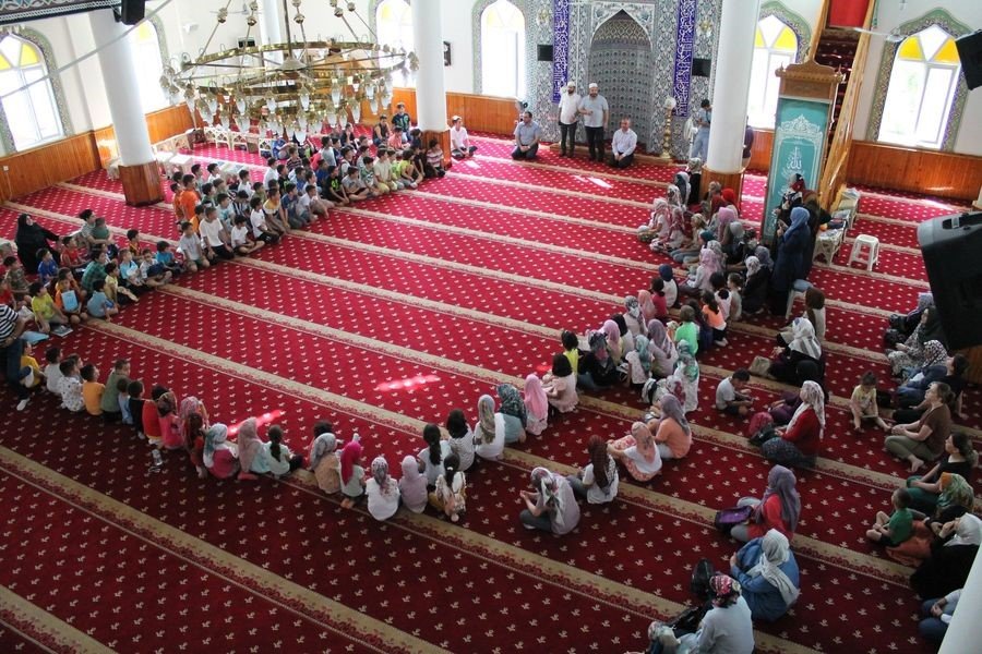 Aydın’da yaz Kur’an Kursları düzenlenen tören ile başladı