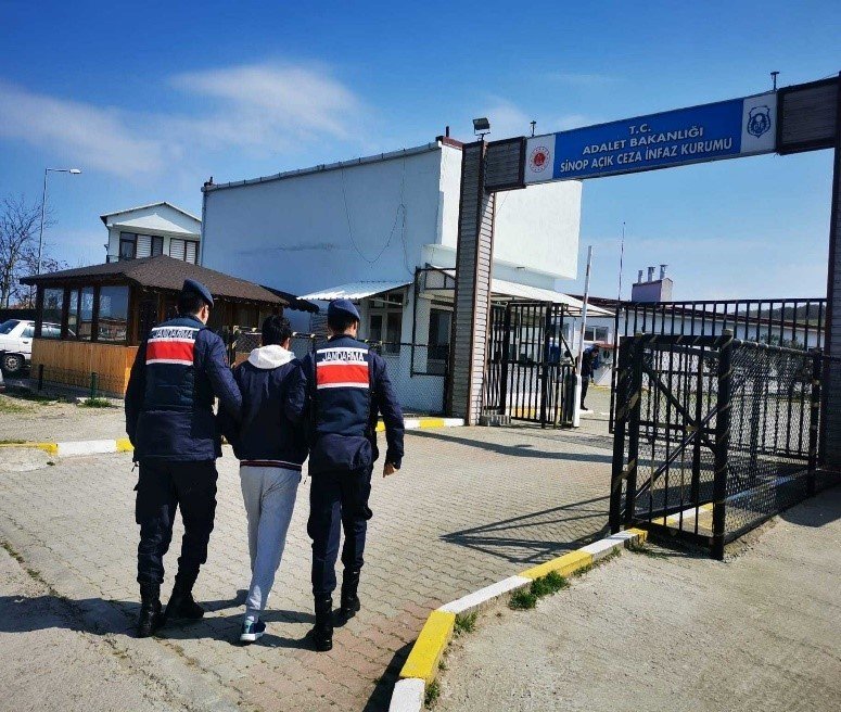 Sinop’ta 21 aranan şahıs yakalandı
