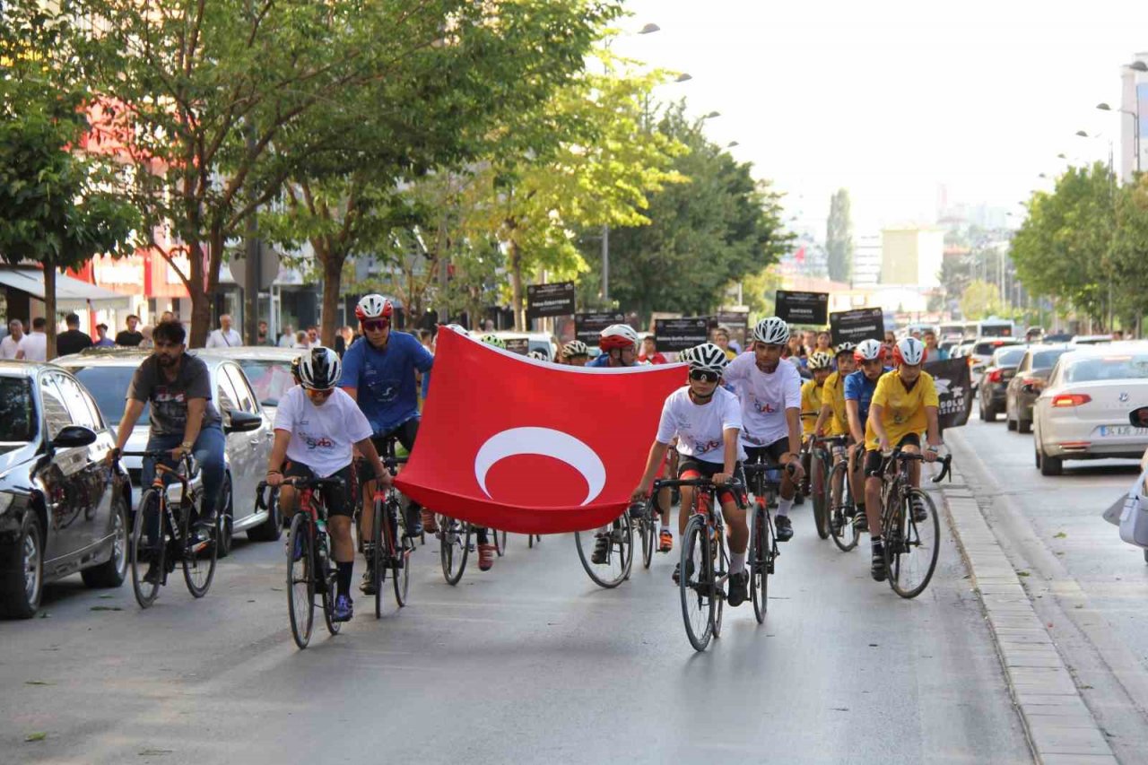 Sivas’ta GSB Spor Okullarında coşkulu açılış