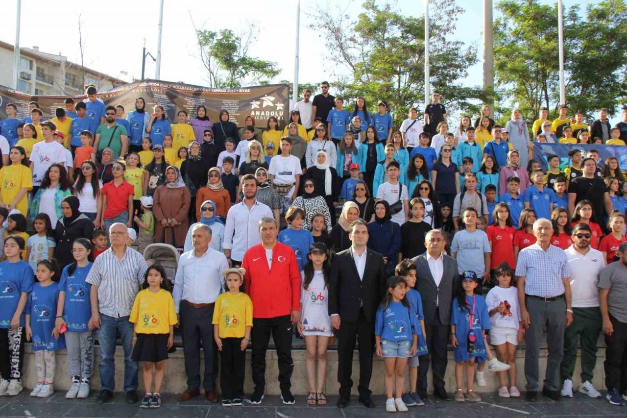 Sivas’ta GSB Spor Okullarında coşkulu açılış