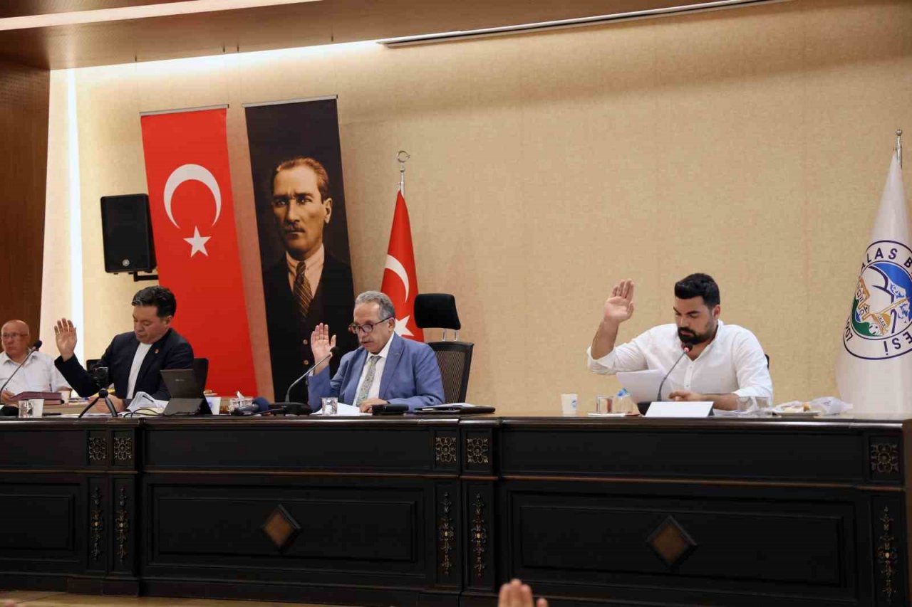 Talas Meclisi 16 maddeyi karara bağladı