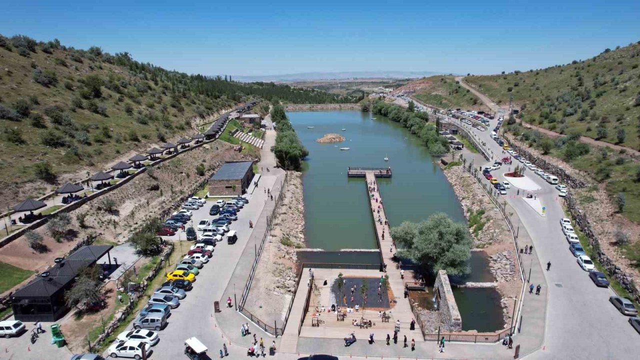 Bayramın Gözdesi ’Zincidere 100.Yıl’