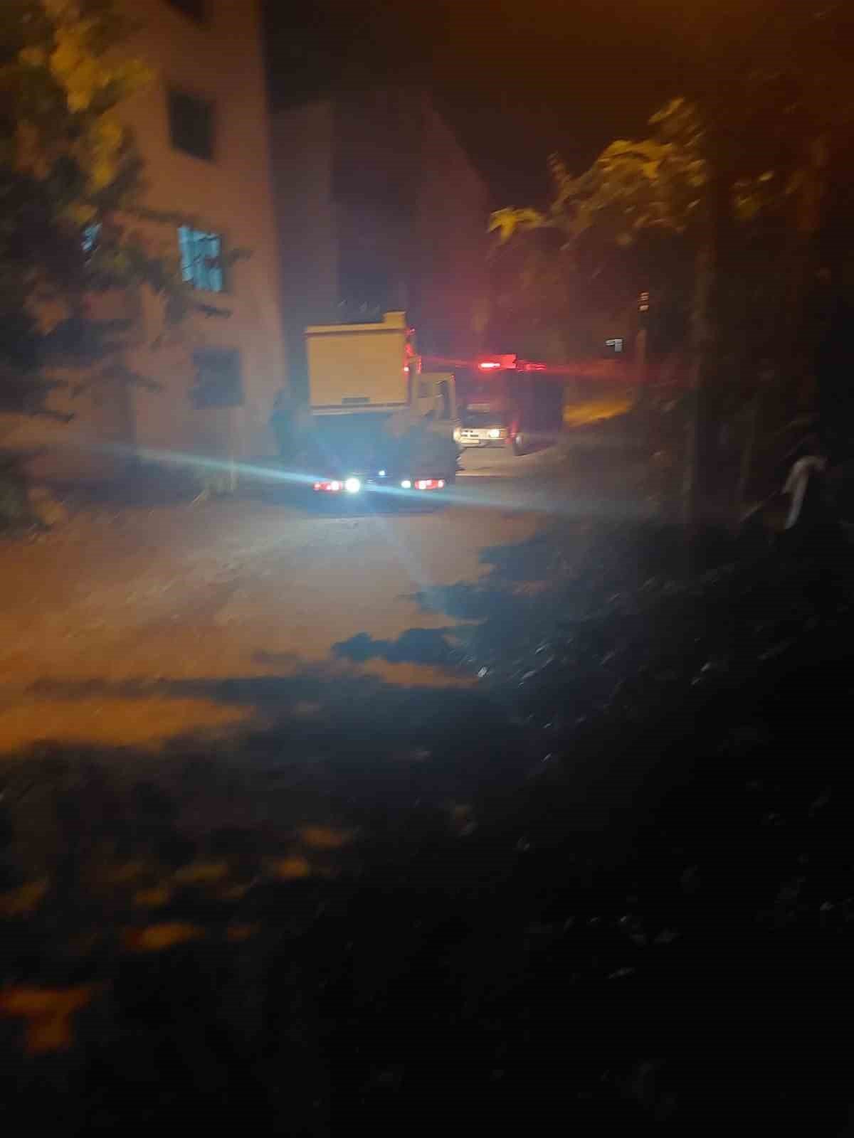 Peçeteler alev aldı, evde yangın çıktı