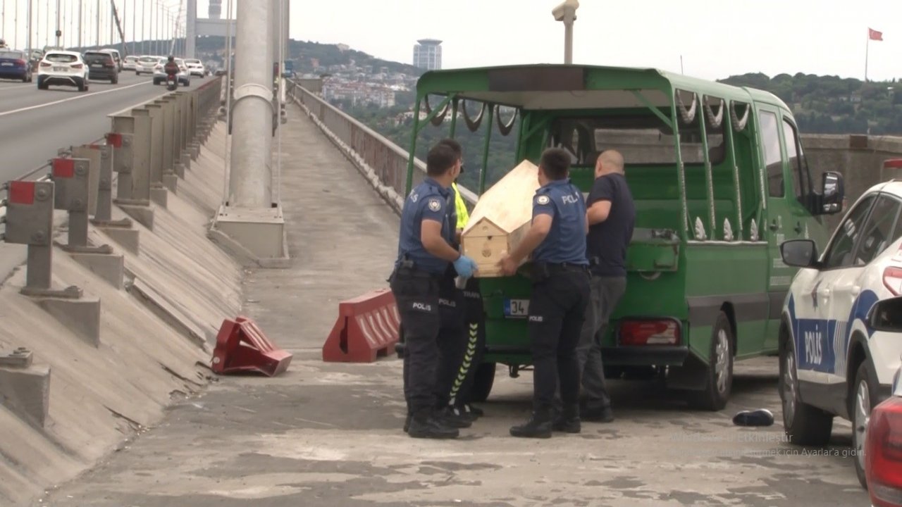 15 Temmuz Şehitler Köprüsü’nde feci kaza: Motosikletli hayatını kaybetti