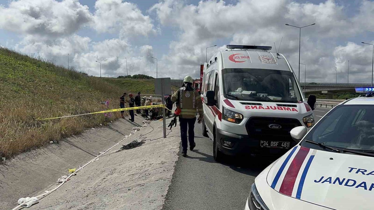 Arnavutköy’de inanılmaz olay: Bir kişi metrelerce derinlikteki yağmur suyu kanalına düştü