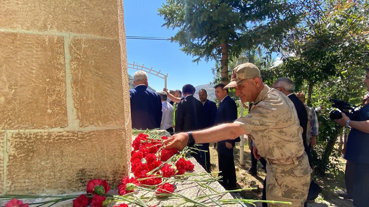 Başbağlar Şehitleri dualarla anıldı