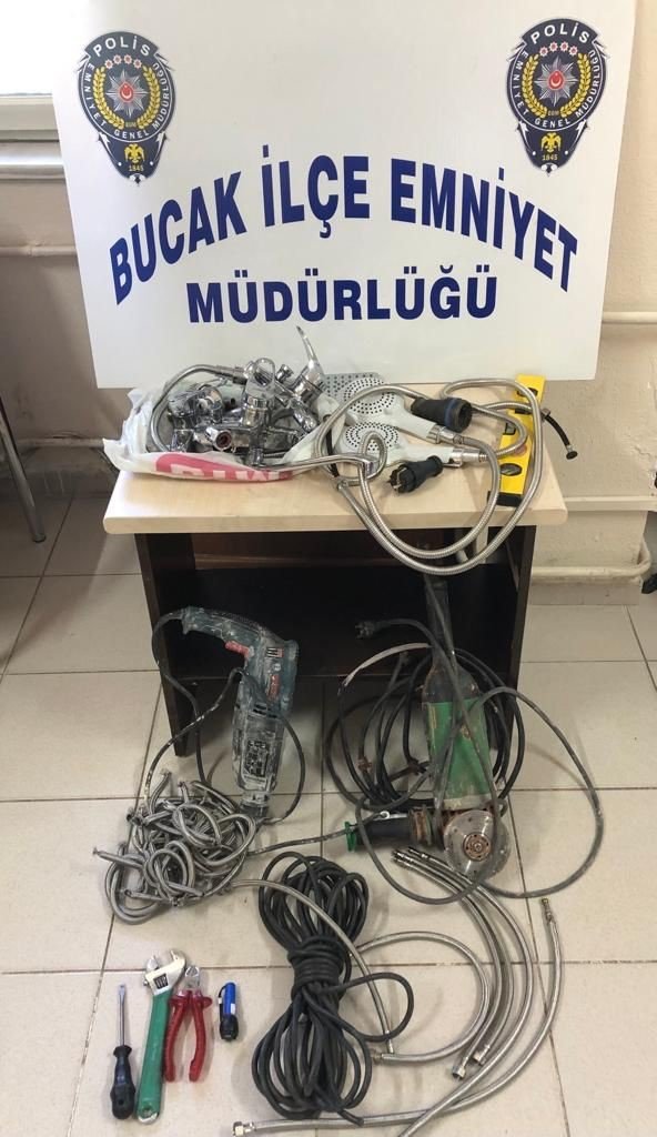 Evden hırsızlık şüphelisi tutuklandı