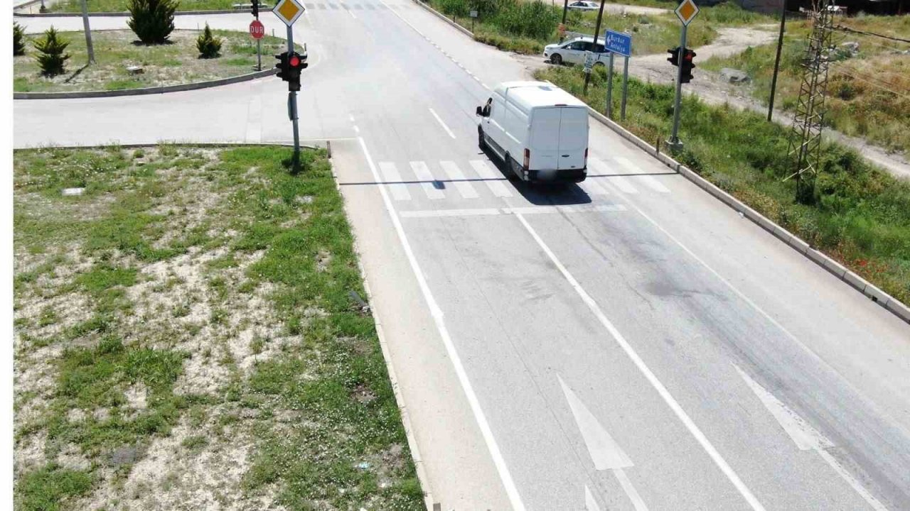 Burdur’da havadan trafik denetiminde 30 araca cezai işlem uygulandı