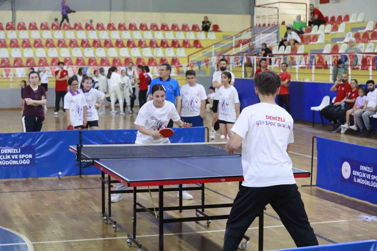 Yaz spor okullarında çalışmalar başladı