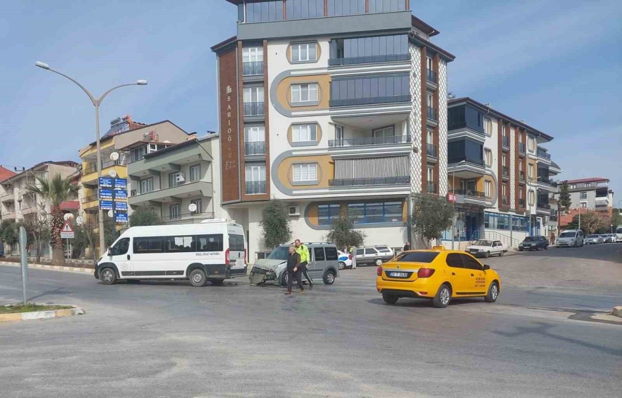 Önlem alınmayan sabıkalı kavşakta kazalar devam ediyor