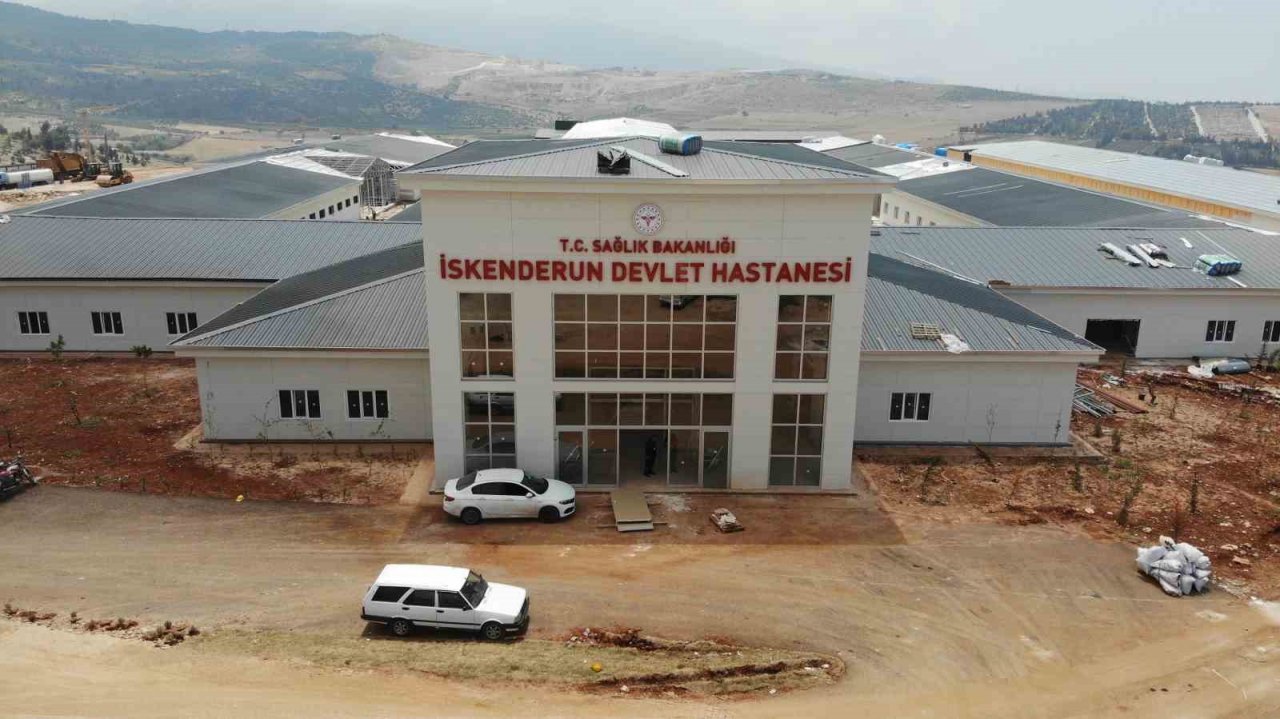 İskenderun Acil Durum Hastanesi, açılış için gün sayıyor