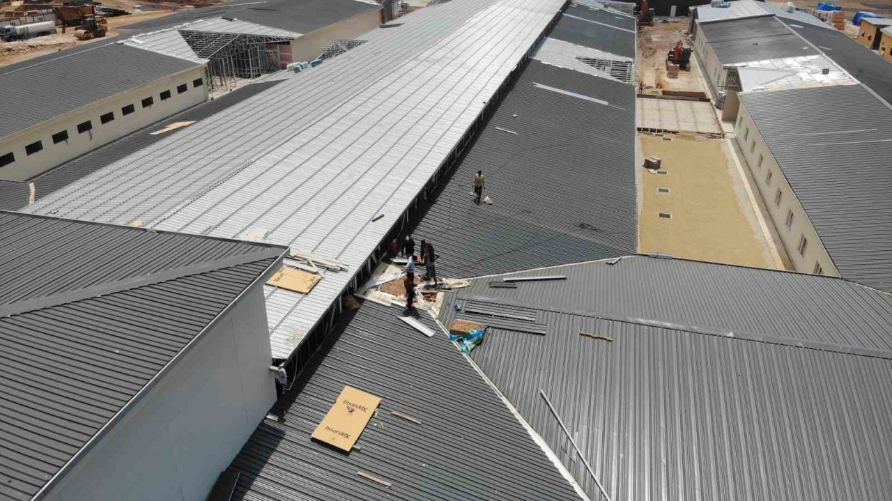 İskenderun Acil Durum Hastanesi, açılış için gün sayıyor