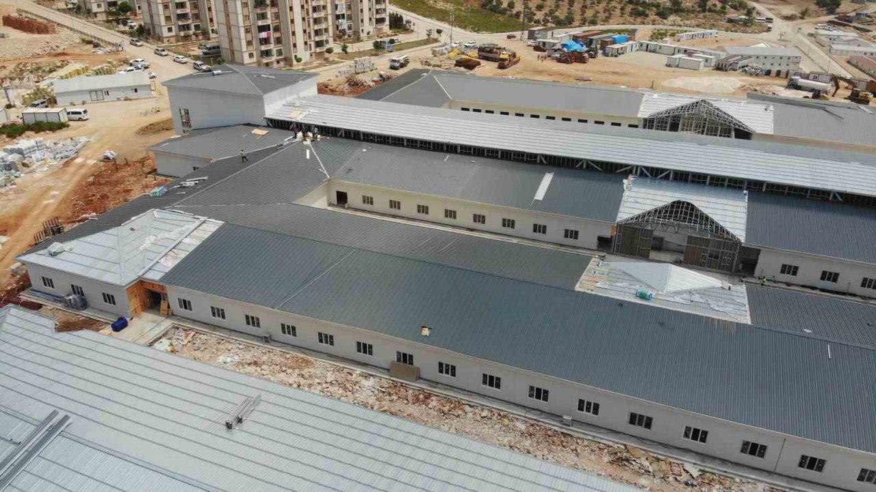 İskenderun Acil Durum Hastanesi, açılış için gün sayıyor