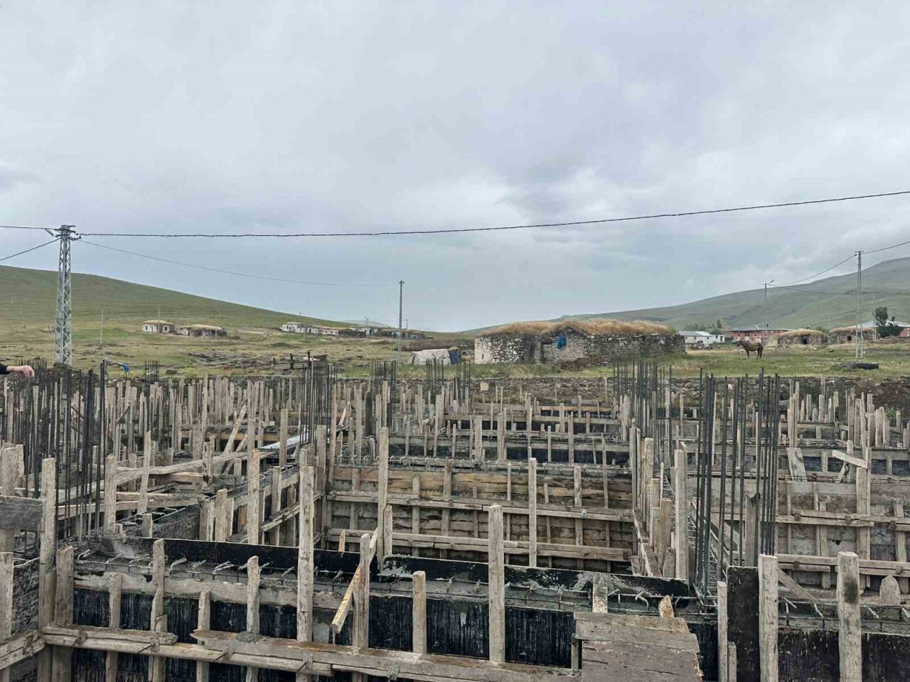 Digor’da eğitim yatırımları sürüyor