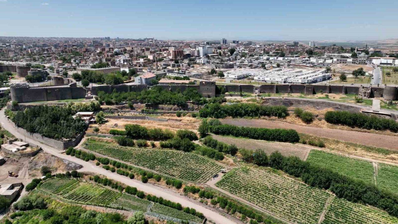 Surlarda diriliş 7. etap restorasyon ihalesi yapıldı