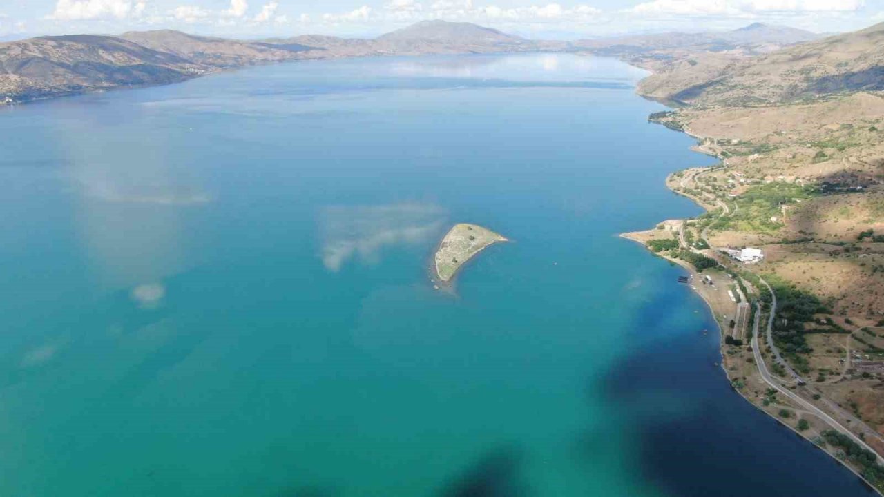 Sular yükseldi, Batık Şehir görünmez hale geldi