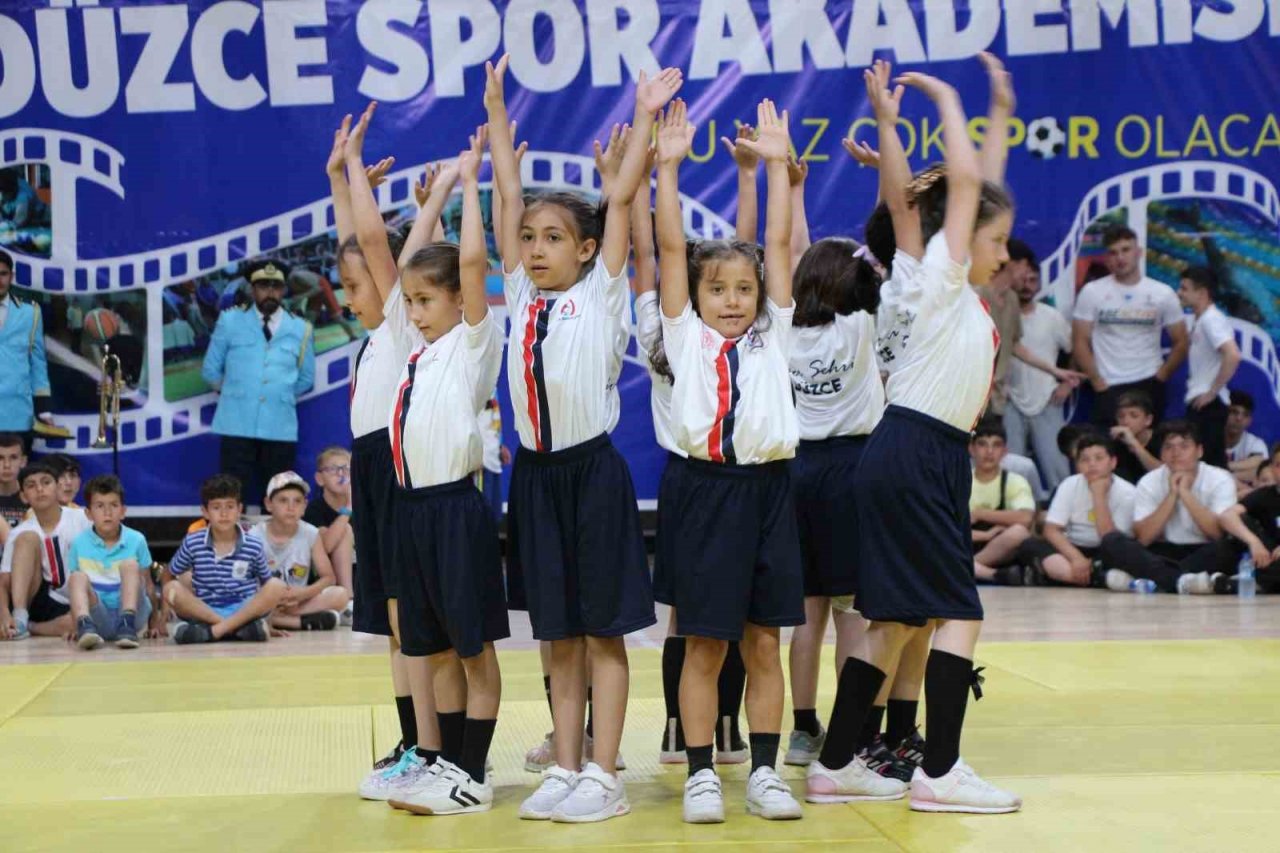 Binlerce çocuk spor yapacak
