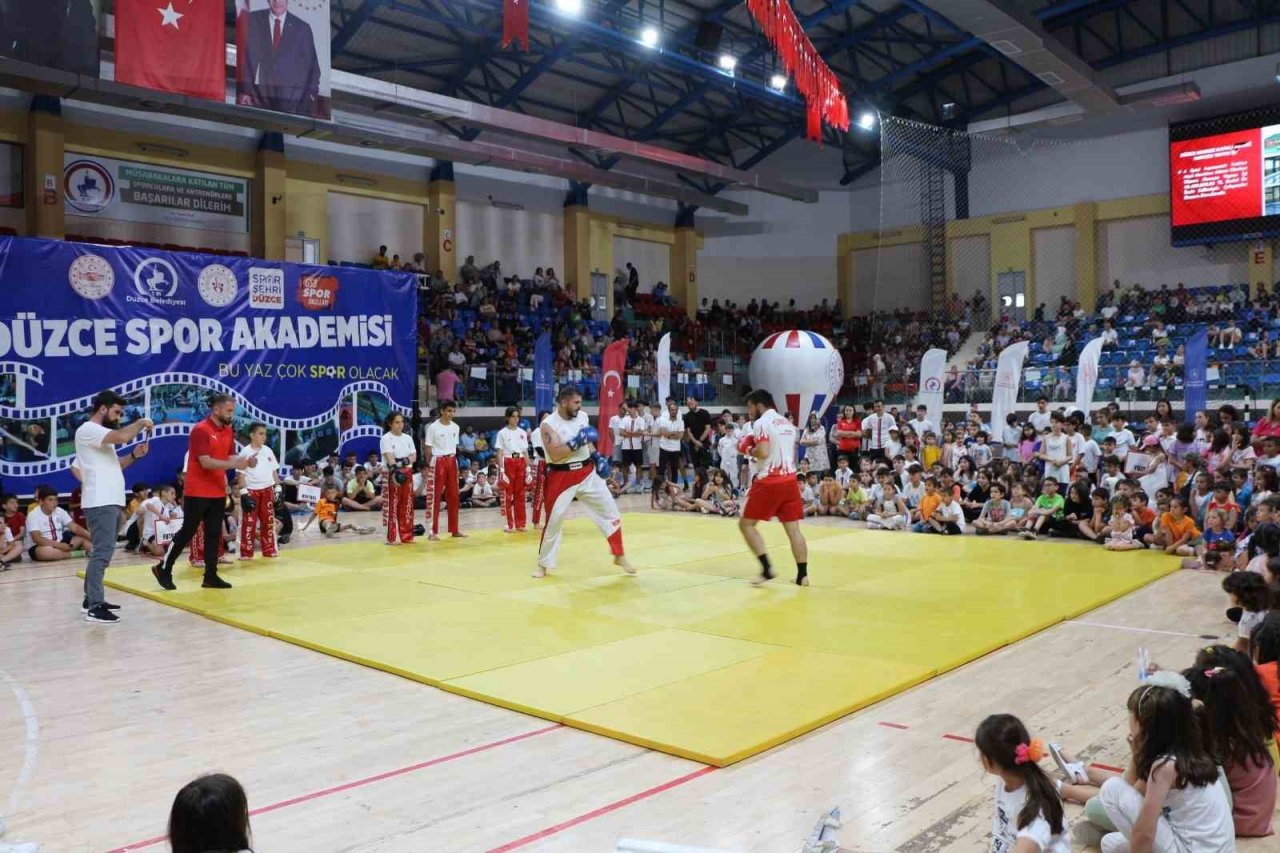 Binlerce çocuk spor yapacak