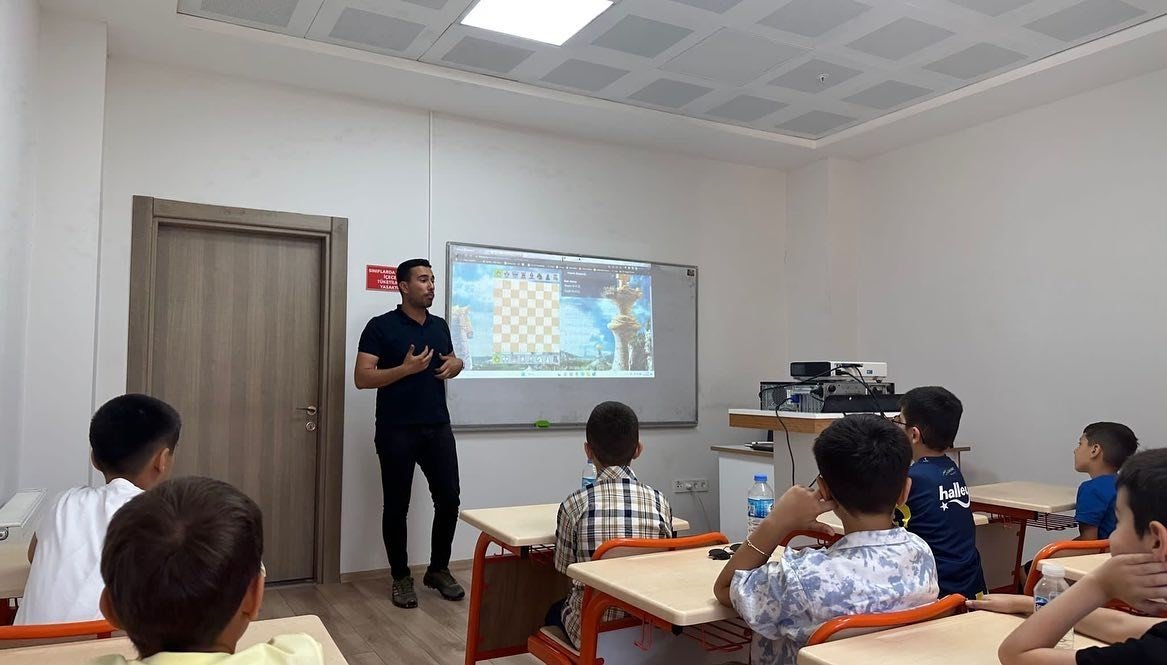 Elazığ Belediyesi satranç kursları devam ediyor