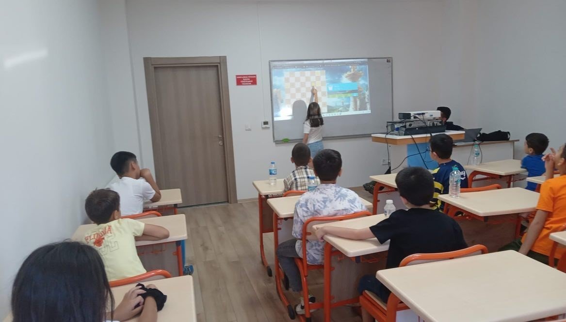 Elazığ Belediyesi satranç kursları devam ediyor