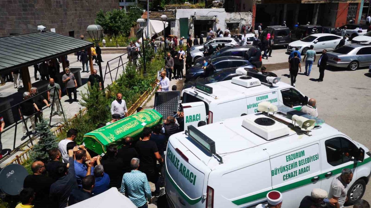 İş kazasında hayatını kaybeden Ahmet Doğukan gözyaşları arasında toprağa verildi