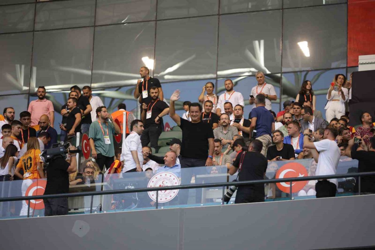 Hazırlık maçı: Galatasaray: 3 - Hull City: 4