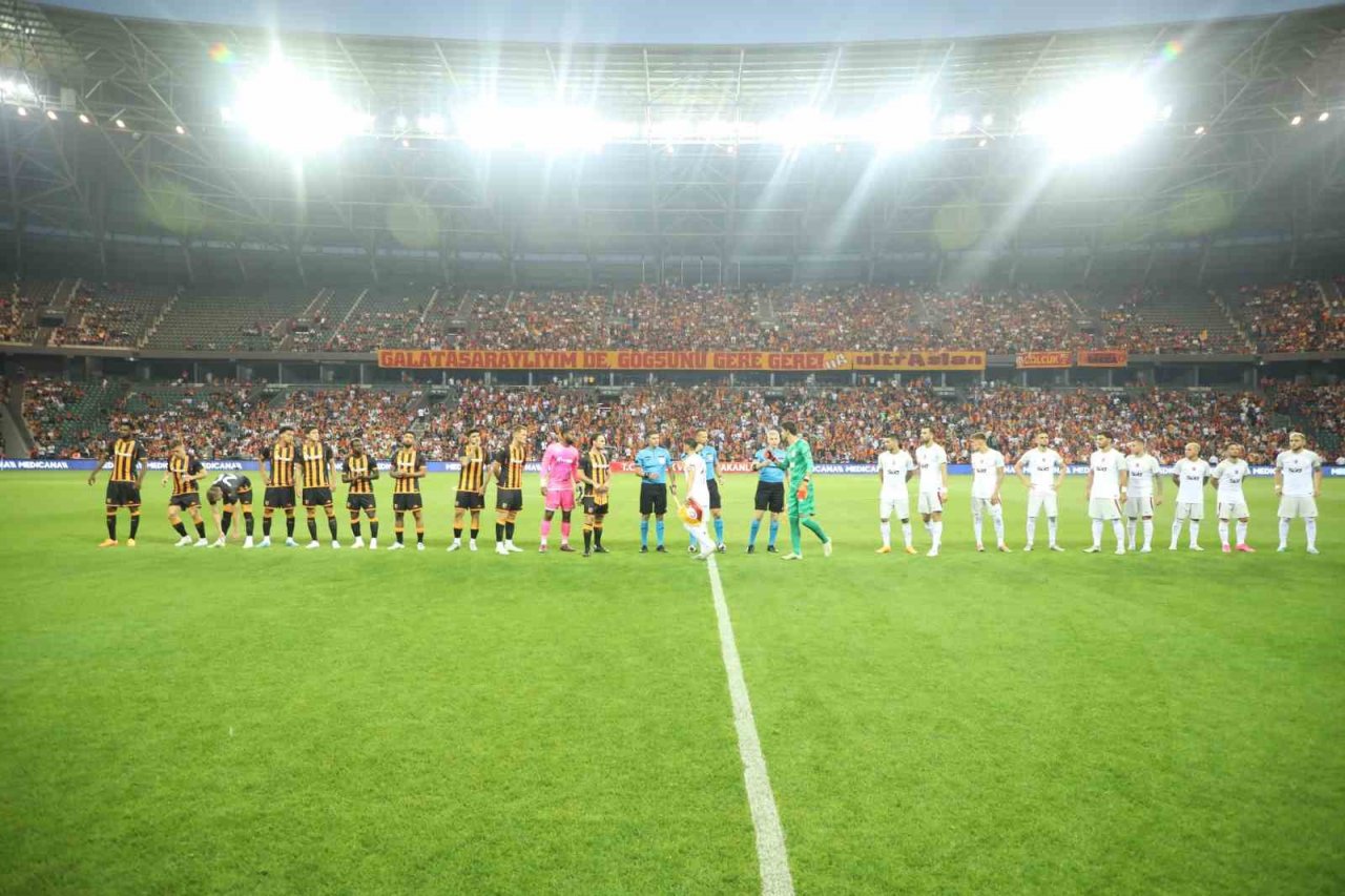 Hazırlık maçı: Galatasaray: 3 - Hull City: 4