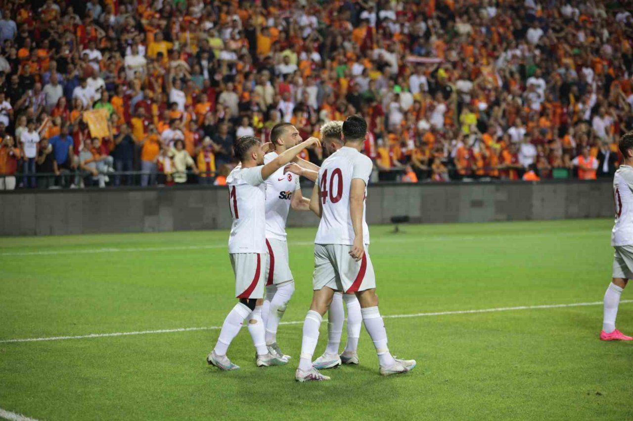 Hazırlık maçı: Galatasaray: 3 - Hull City: 4